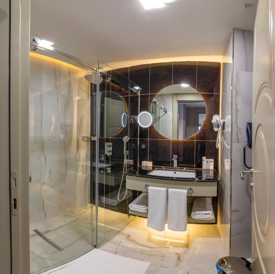 The Conforium Hotel วาน ภายนอก รูปภาพ